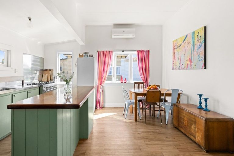 Photo of property in 103 Barden Street, Mayfair, Hastings, 4122