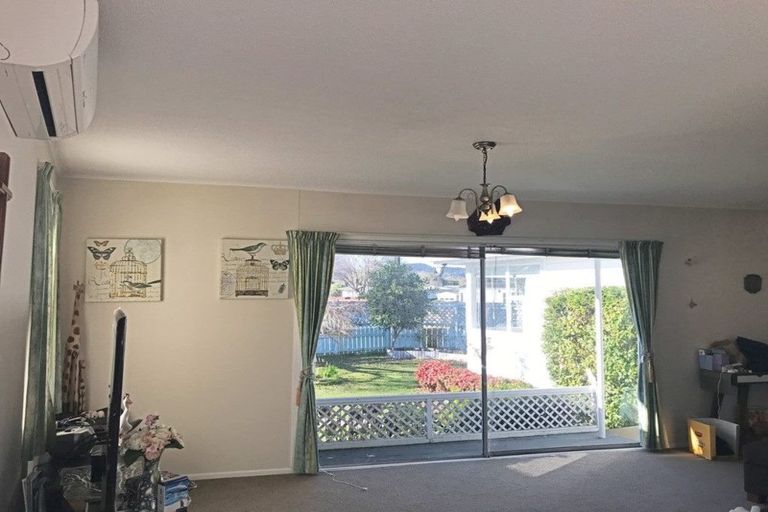Photo of property in 37 Scott Road, Papakura, 2110