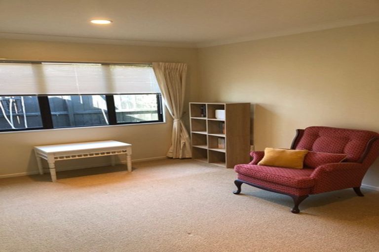 Photo of property in 23 Seneca Court, Golflands, Auckland, 2013