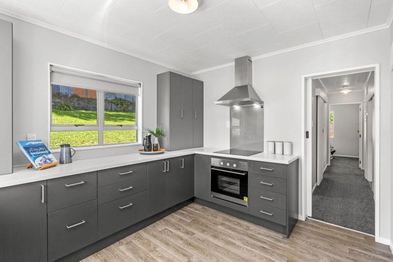 Photo of property in 54 Main Road, Raglan, 3225