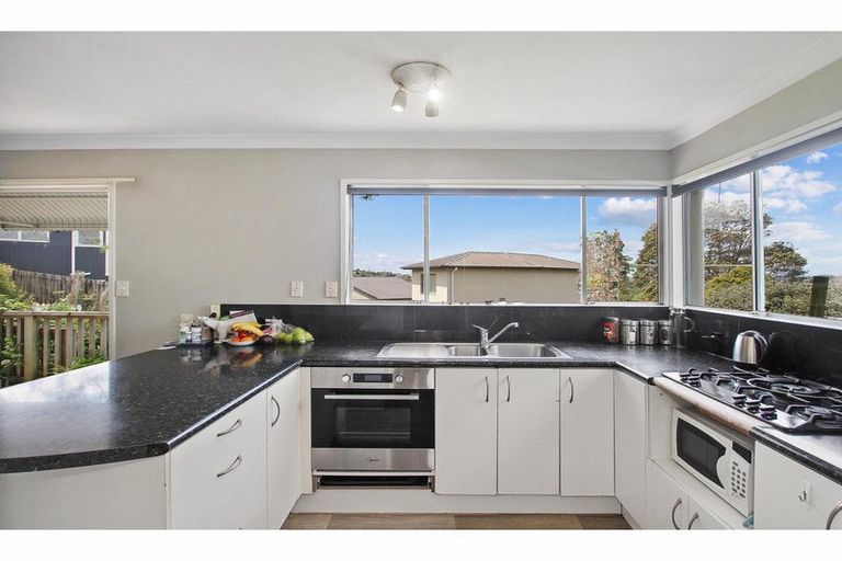 Photo of property in 2/57 Coronation Road, Hillcrest, Auckland, 0627