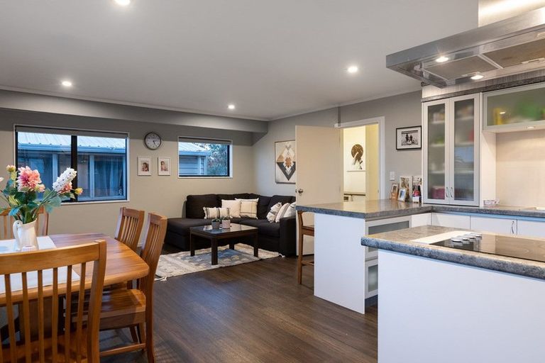 Photo of property in 4b Kimber Grove, Papamoa Beach, Papamoa, 3118