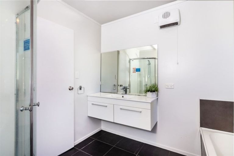 Photo of property in 17 Kiddle Drive, Hilltop, Taupo, 3330