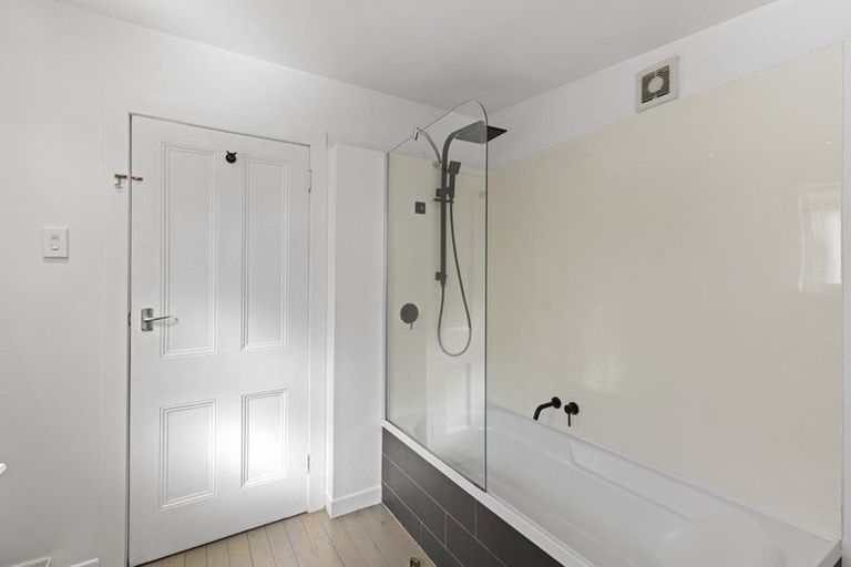 Photo of property in 37 Railway Road, Rangiora, 7400