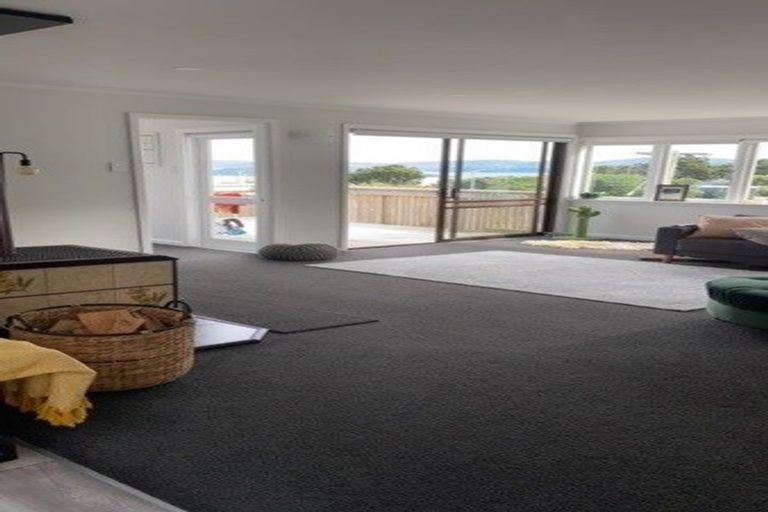 Photo of property in 24 Ngaumatau Road, Point Howard, Lower Hutt, 5013