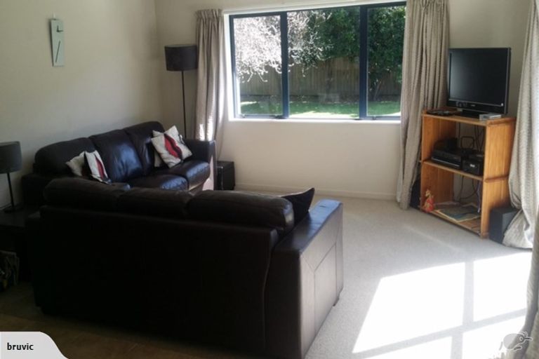 Photo of property in 68 Mary Huse Grove, Manor Park, Lower Hutt, 5019