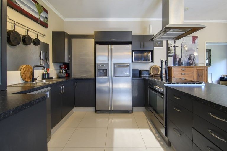 Photo of property in 15 Riddington Rise, Ohauiti, Tauranga, 3112