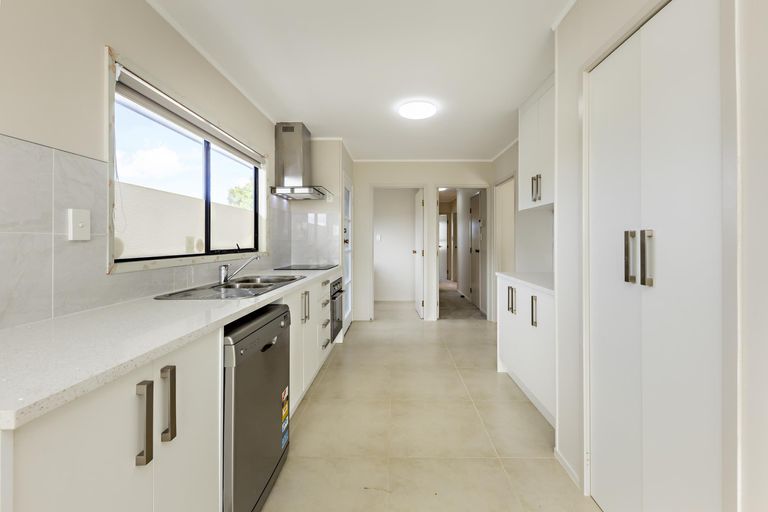 Photo of property in 26 Secretariat Place, Randwick Park, Auckland, 2105