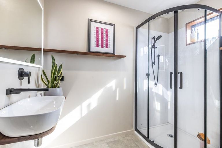 Photo of property in 1 Wakelin Place, Redwood, Christchurch, 8051