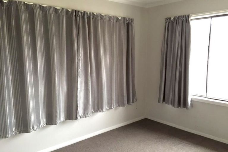 Photo of property in 21 Highsted Road, Bishopdale, Christchurch, 8053