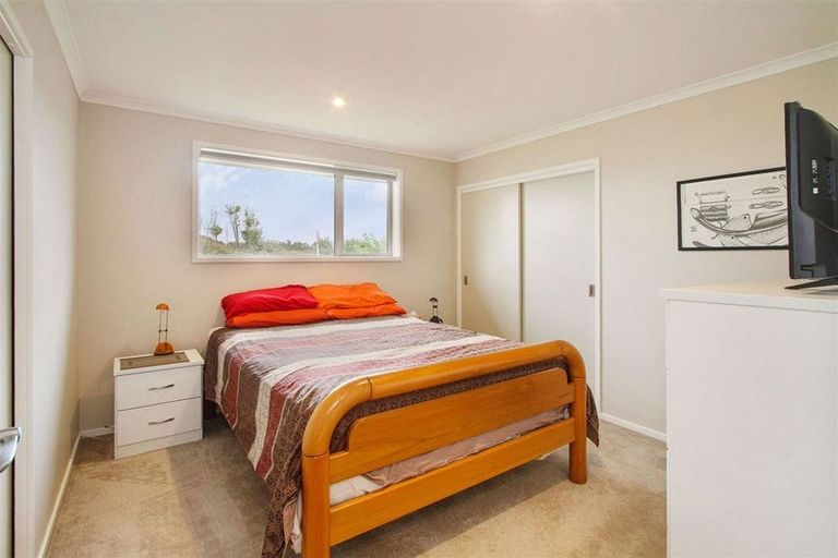 Photo of property in 2 Mutetai Road, Clarks Beach, 2122