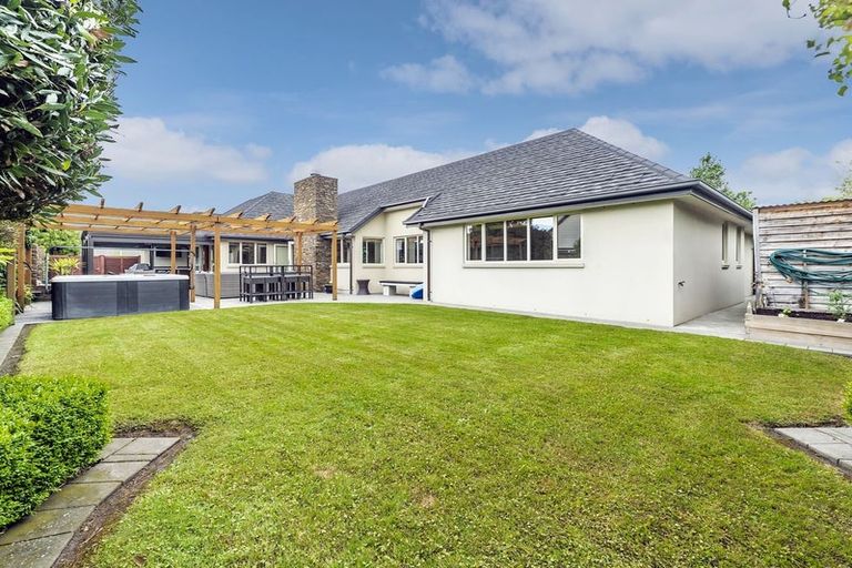 Photo of property in 18 Lochmore Street, Bishopdale, Christchurch, 8051