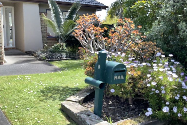 Photo of property in 1 Aviara Court, Northpark, Auckland, 2013