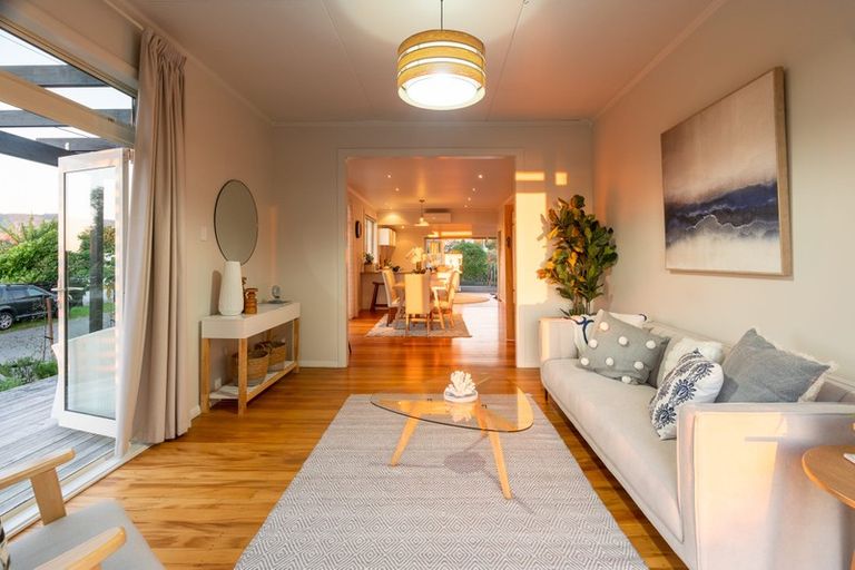 Photo of property in 36 Aperahama Street, Paekakariki, 5034