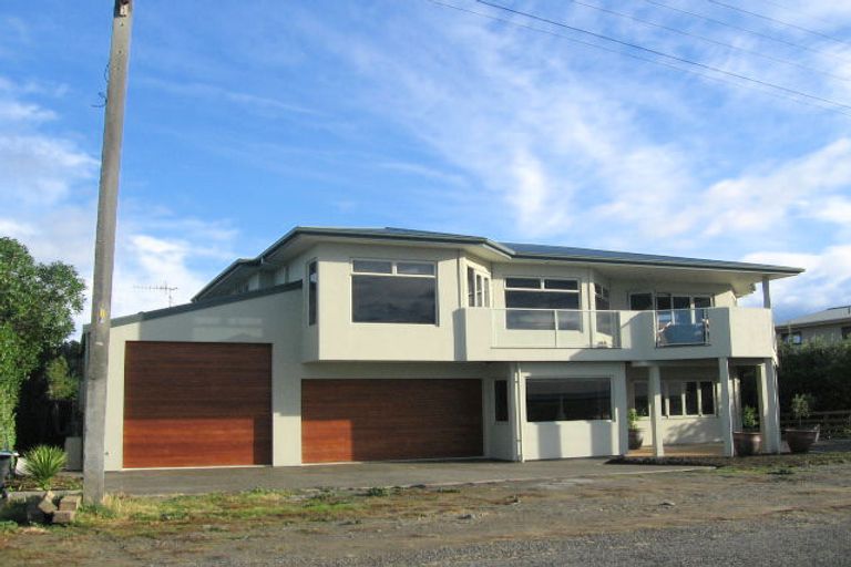 Photo of property in 11 Le Quesne Road, Bay View, Napier, 4104