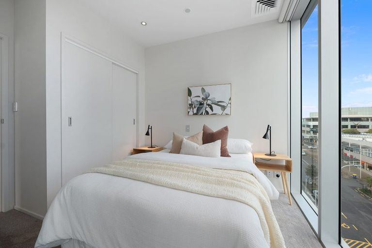 Photo of property in Sentinel Apartments, 504/3 Northcroft Street, Takapuna, Auckland, 0622