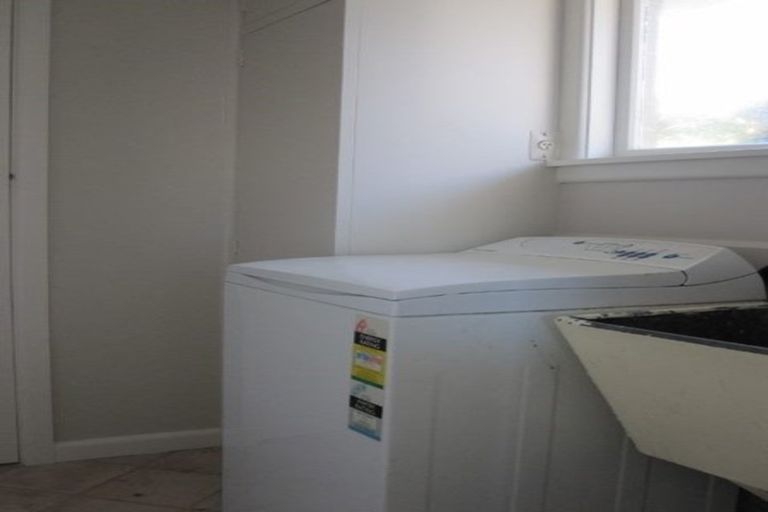 Photo of property in 39 Skerten Avenue, Hornby, Christchurch, 8042