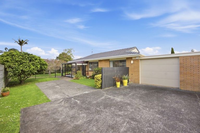 Photo of property in 2/82 Florence Avenue, Orewa, 0931