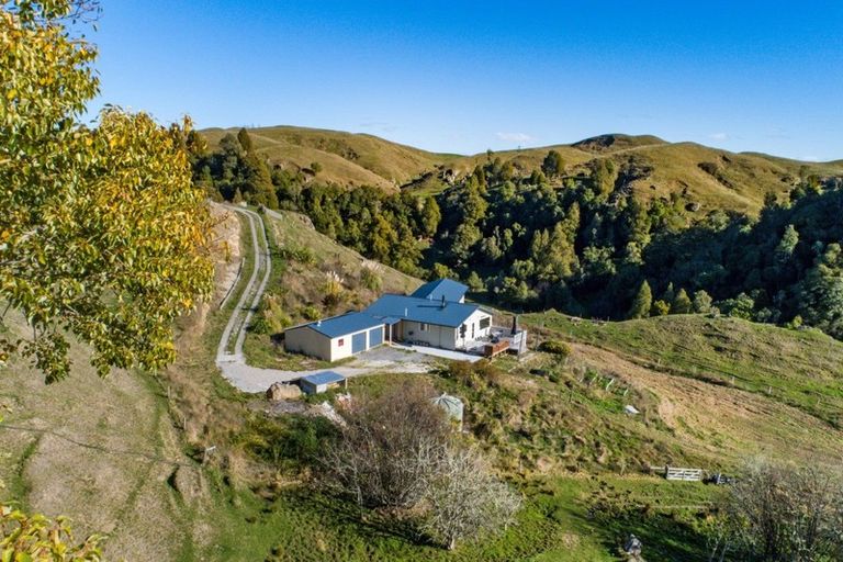 Photo of property in 1412 Maraetotara Road, Maraetotara, Havelock North, 4294