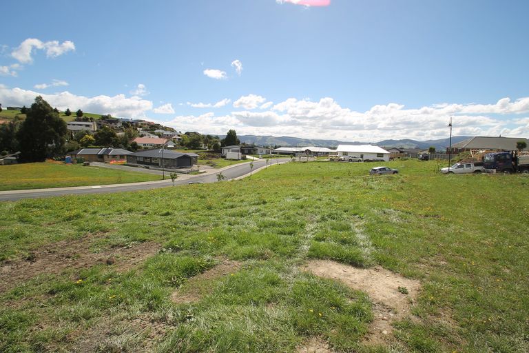 Photo of property in 53 Heathfield Drive, Mosgiel, 9024