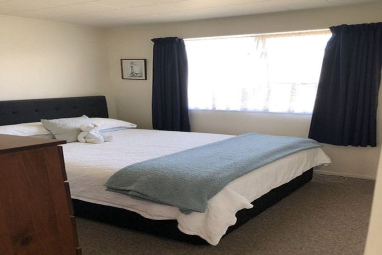 Photo of property in 5 Porritt Place, Tamatea, Napier, 4112