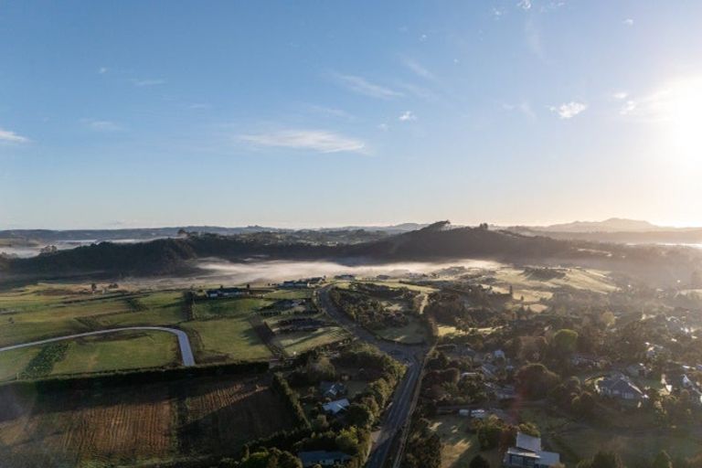 Photo of property in 6 Fernbird Grove, Kerikeri, 0294