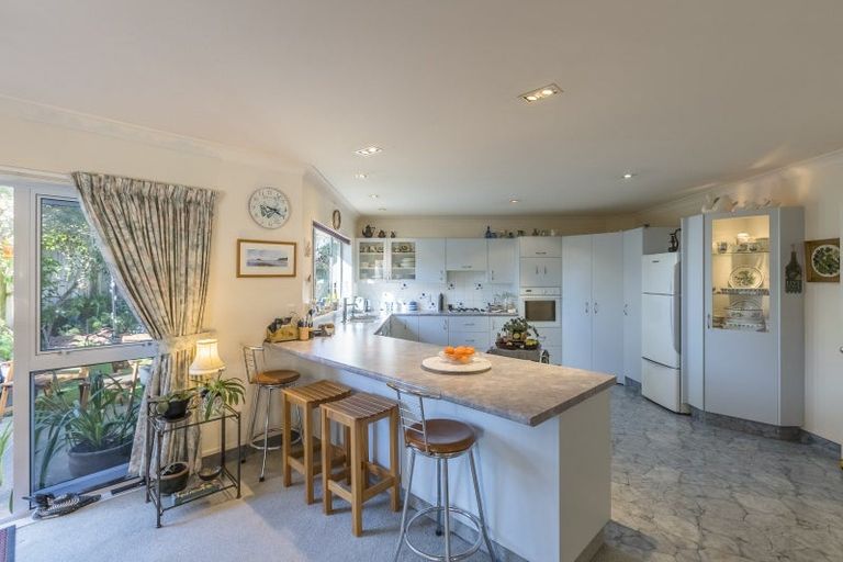 Photo of property in 14 Compass Court, Paraparaumu, 5032