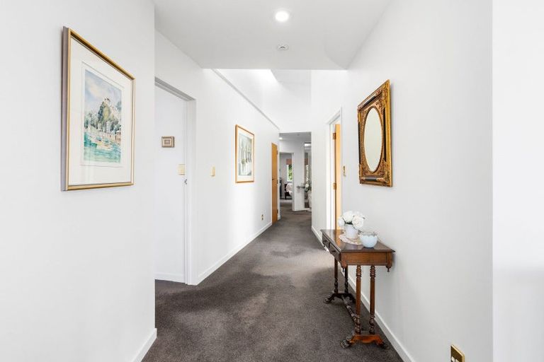 Photo of property in 16a Ferry Street, Seatoun, Wellington, 6022