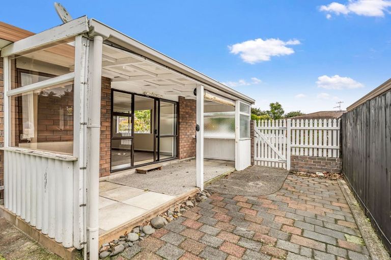 Photo of property in 6/39 Swanson Road, Henderson, Auckland, 0610