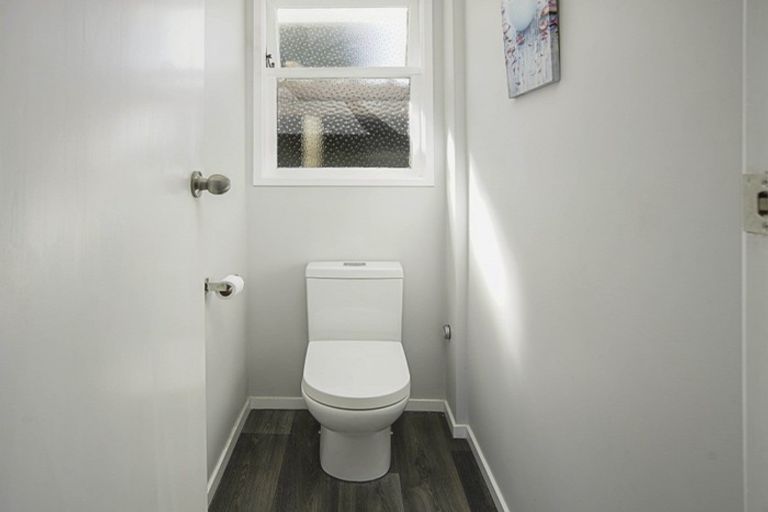 Photo of property in 274 Seaview Road, Stoke, Nelson, 7011