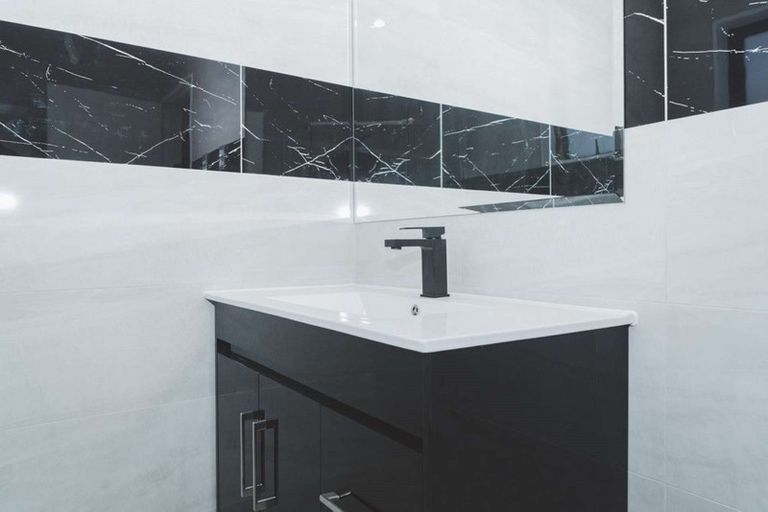 Photo of property in 79a Russell Road, Manurewa, Auckland, 2102