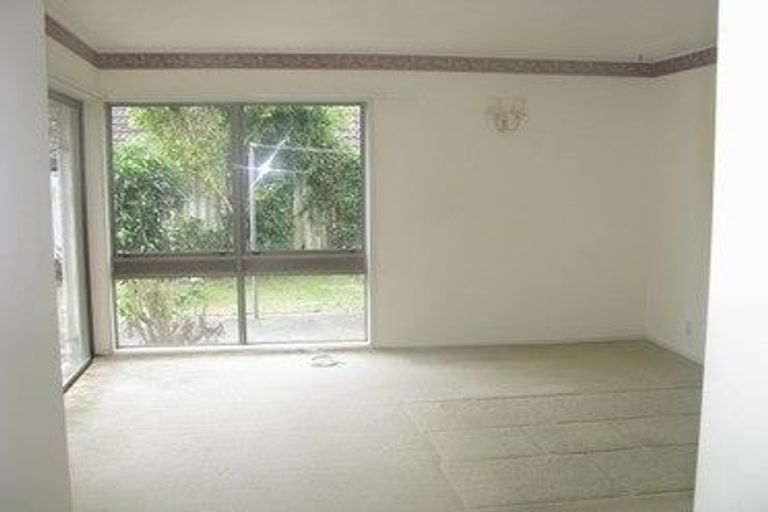Photo of property in 13 Skilling Place, Farm Cove, Auckland, 2012