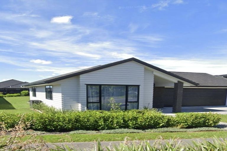 Photo of property in 22 Walter Lawry Road, Paerata, Pukekohe, 2124