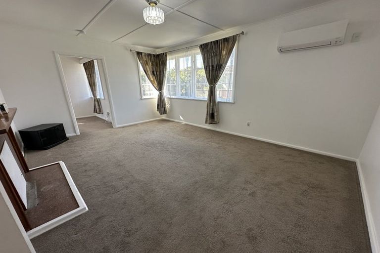 Photo of property in 49 Godley Street, Waiwhetu, Lower Hutt, 5010
