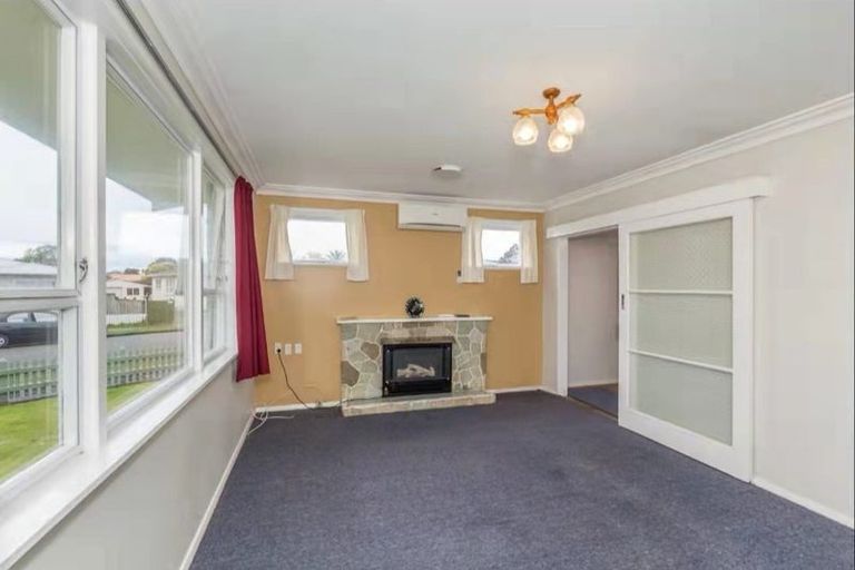 Photo of property in 4 Ross Street, Levin, 5510