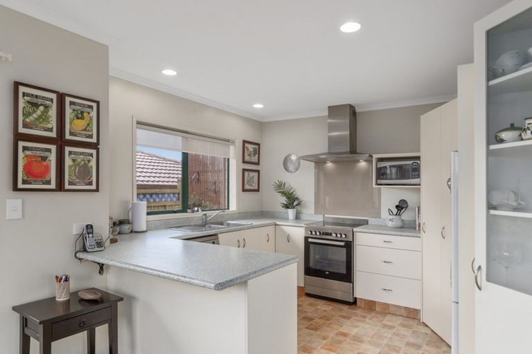 Photo of property in 42 Highfields Drive, Katikati, 3129