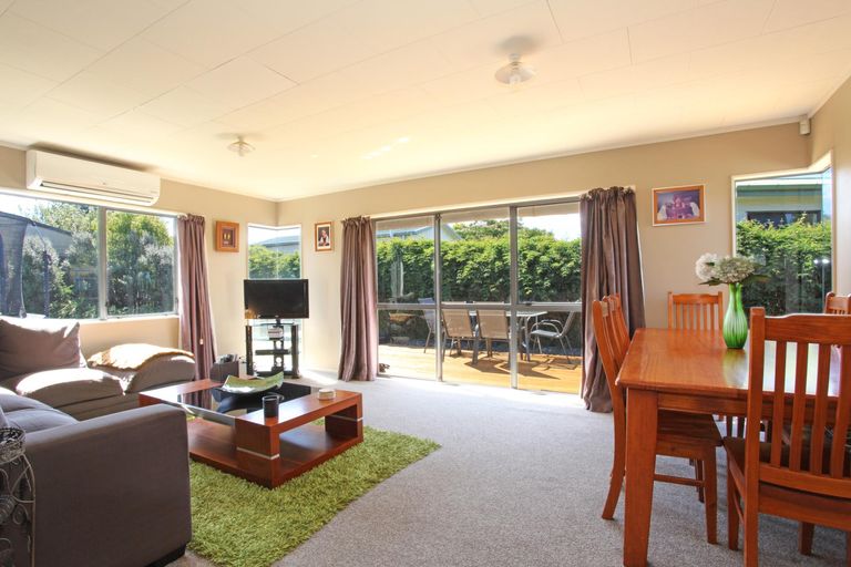 Photo of property in 27 Ronald Court, Pukete, Hamilton, 3200