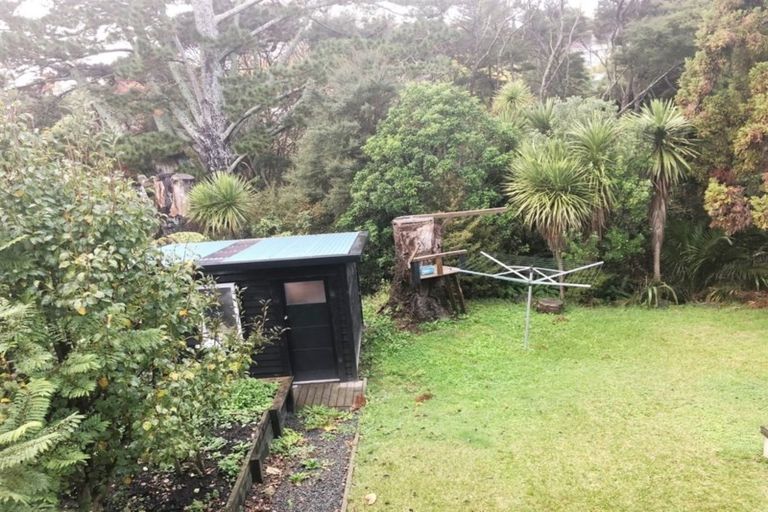 Photo of property in 17 Beverly Place, New Lynn, Auckland, 0600