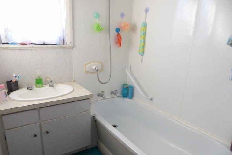 Photo of property in 52 Centennial Avenue, Riccarton, Christchurch, 8041