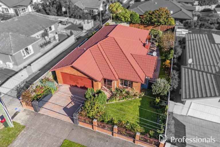 Photo of property in 42 Gordon Street, Avalon, Lower Hutt, 5011