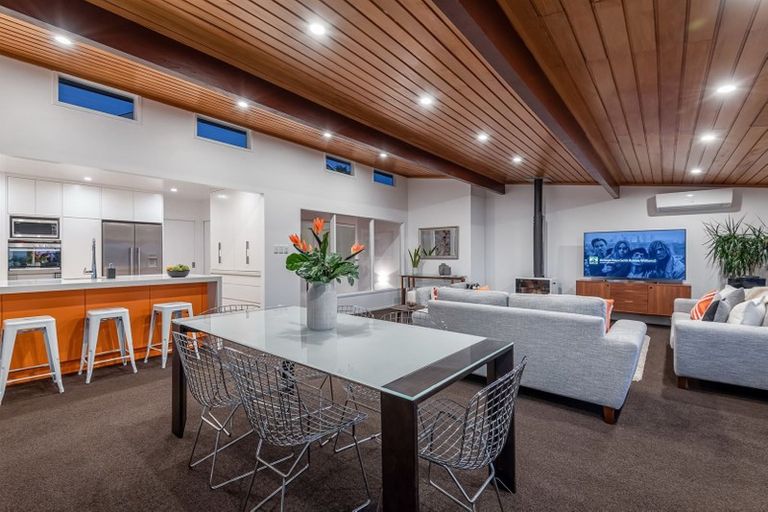 Photo of property in 17 Brigantine Drive, Beach Haven, Auckland, 0626