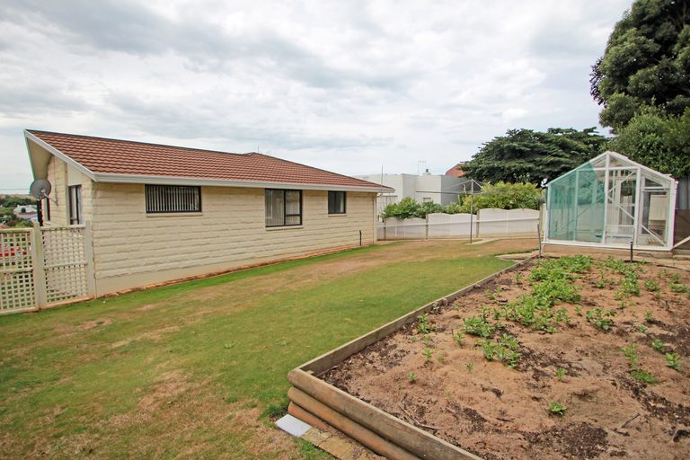 Photo of property in 57 Arun Street, South Hill, Oamaru, 9400
