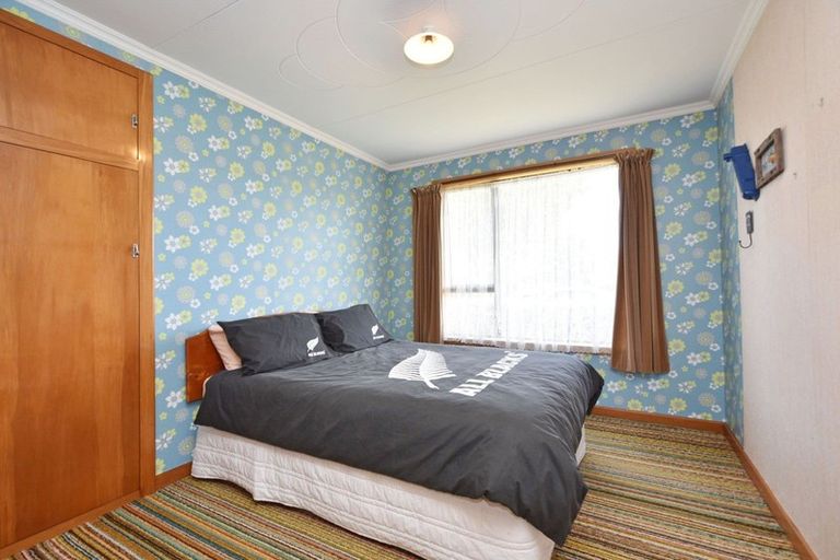 Photo of property in 74 Dunlop Street, Wallacetown, 9816