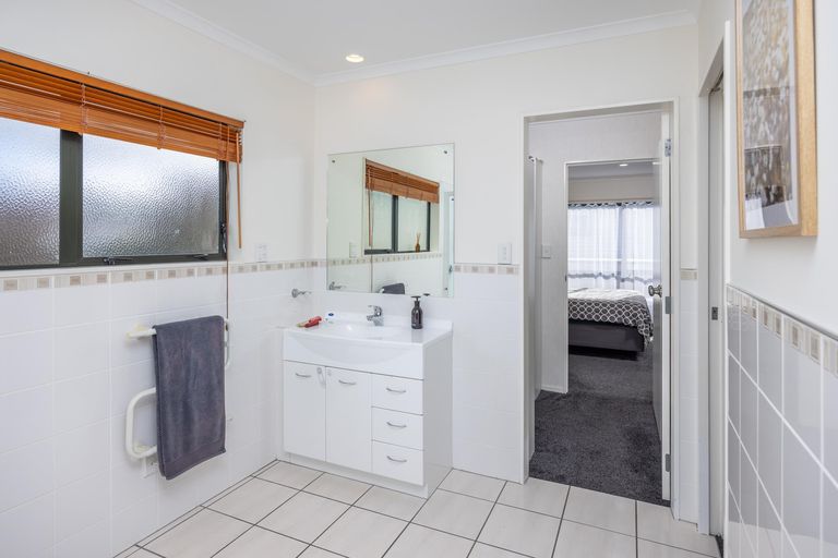 Photo of property in 8 Rata Avenue, Huntly, 3700
