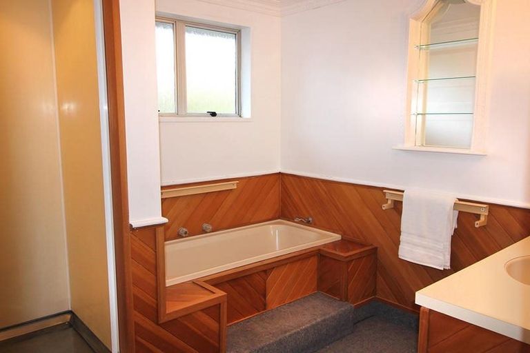 Photo of property in 55 Kinmont Crescent, Kinmont Park, Mosgiel, 9024