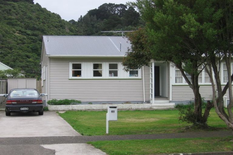 Photo of property in 41 Compton Crescent, Taita, Lower Hutt, 5011