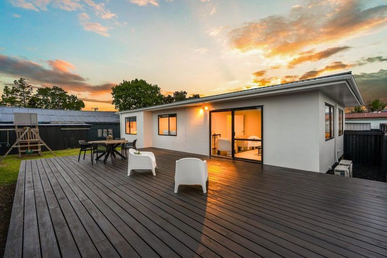 Photo of property in 1/99 Henderson Valley Road, Henderson, Auckland, 0612