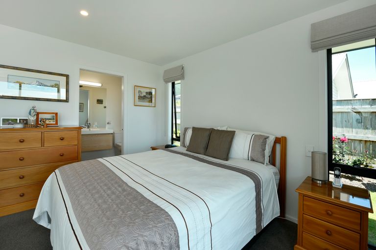 Photo of property in 28 Concordia Drive, Richmond, 7020