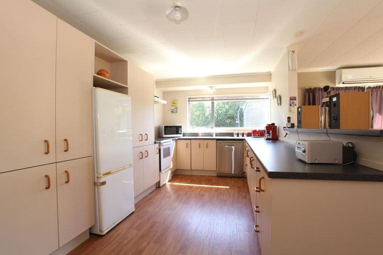 Photo of property in 27 Ronald Court, Pukete, Hamilton, 3200