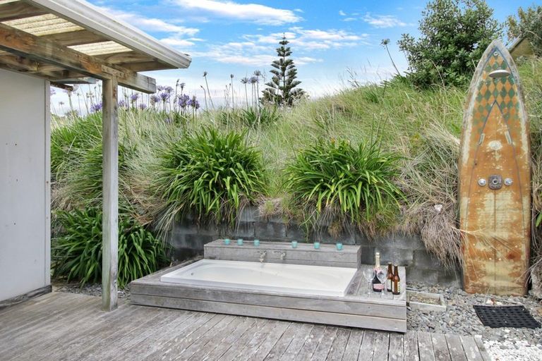 Photo of property in 163 Kahukura Avenue, Waitarere Beach, Levin, 5510
